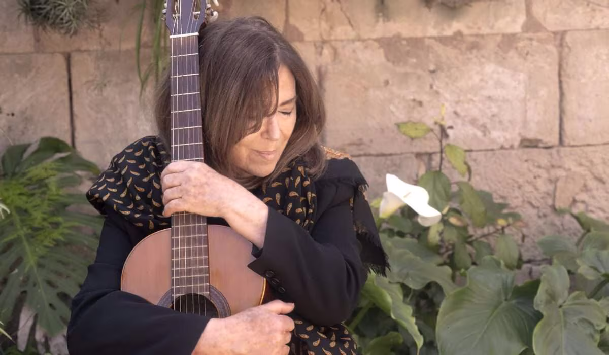 MARIA DEL MAR BONET